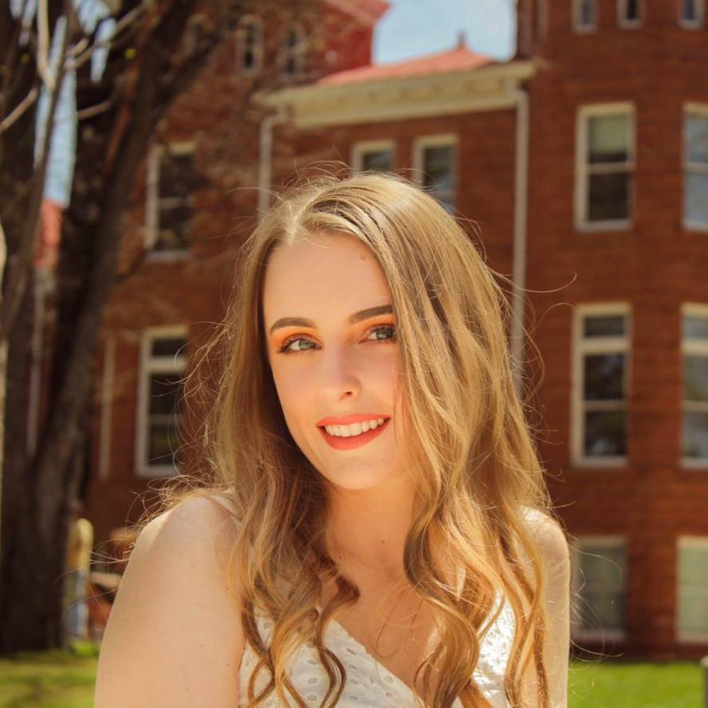 Meet your Posher, Taylor